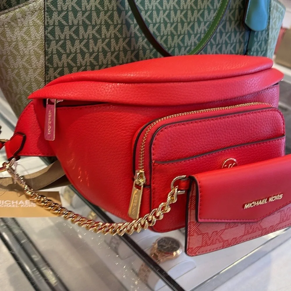 MICHAEL KORS Maisie Large Pebbled Leather 2-in-1 Sling Pack Dark Sangria NWT